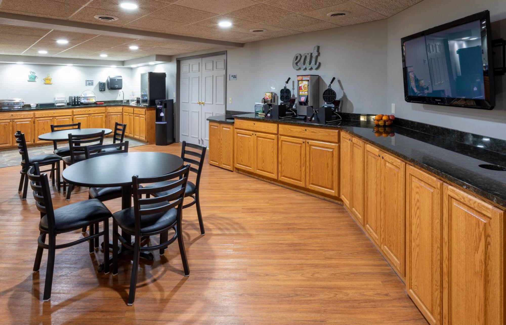Paynesville Inn & Suites Exteriér fotografie
