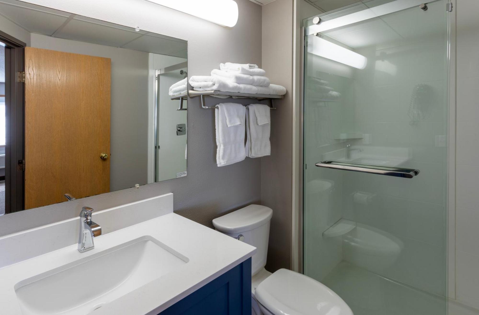 Paynesville Inn & Suites Exteriér fotografie