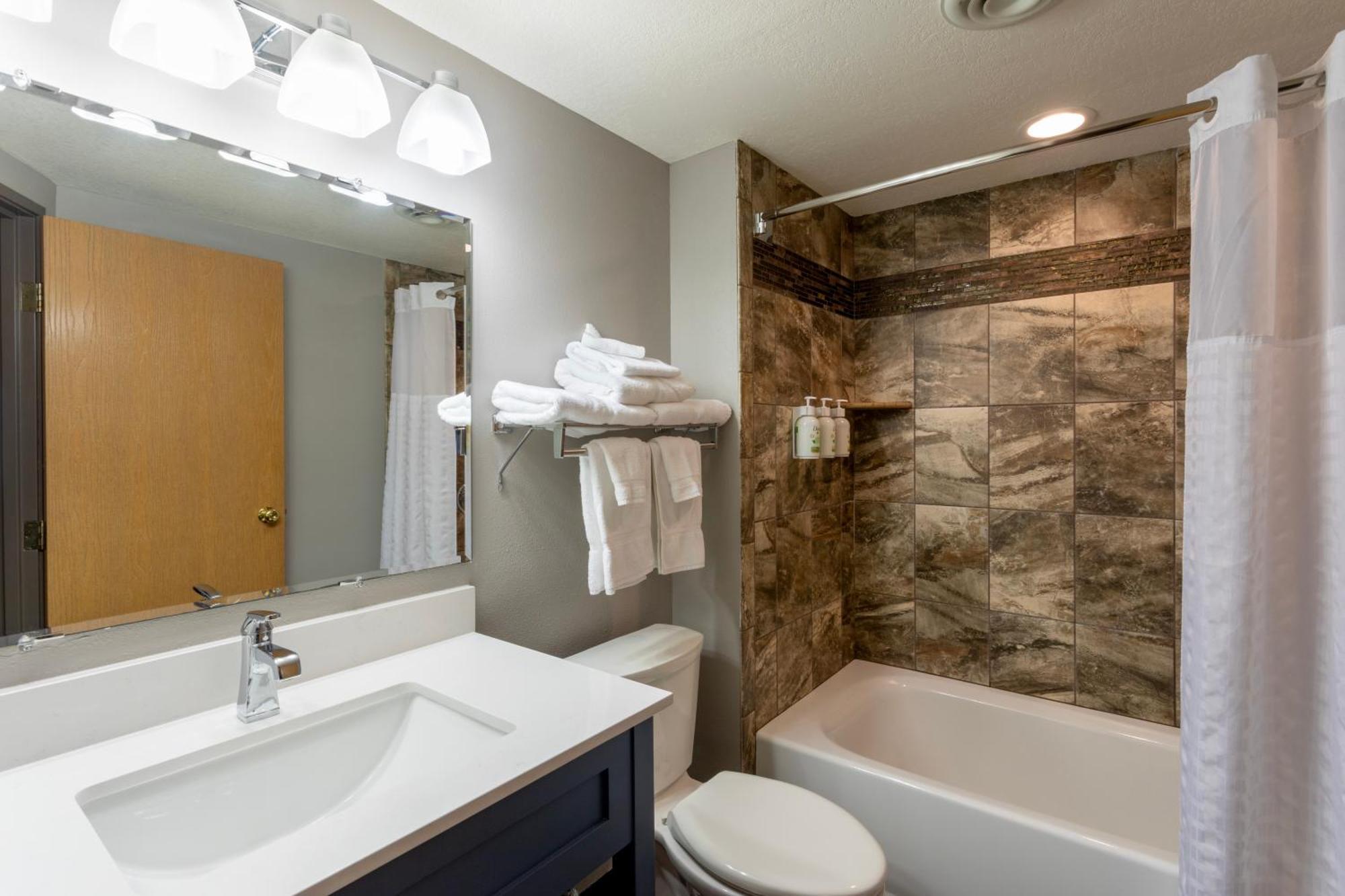 Paynesville Inn & Suites Exteriér fotografie